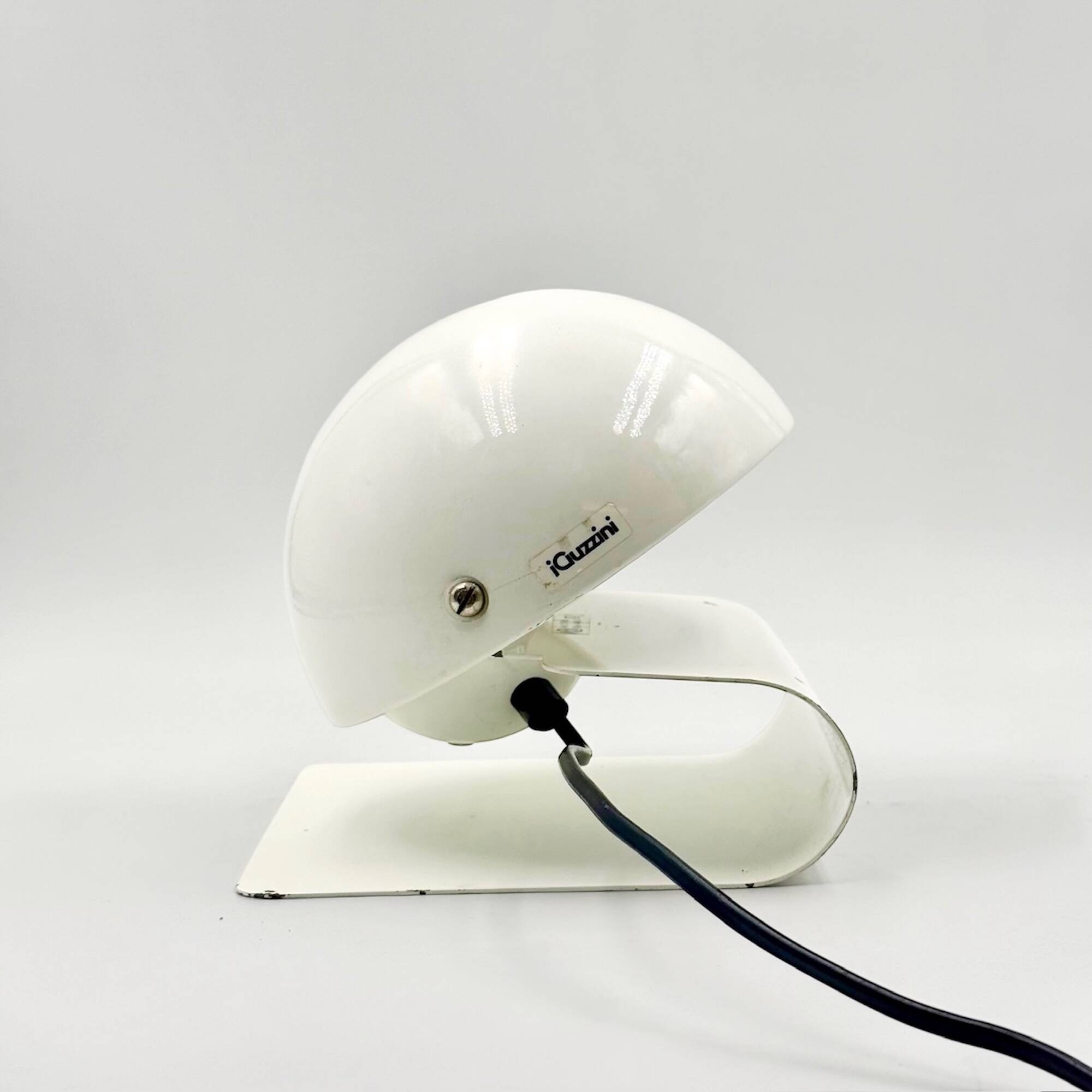 Lampe Bugia iGuzzini années 70 design italien Space Age