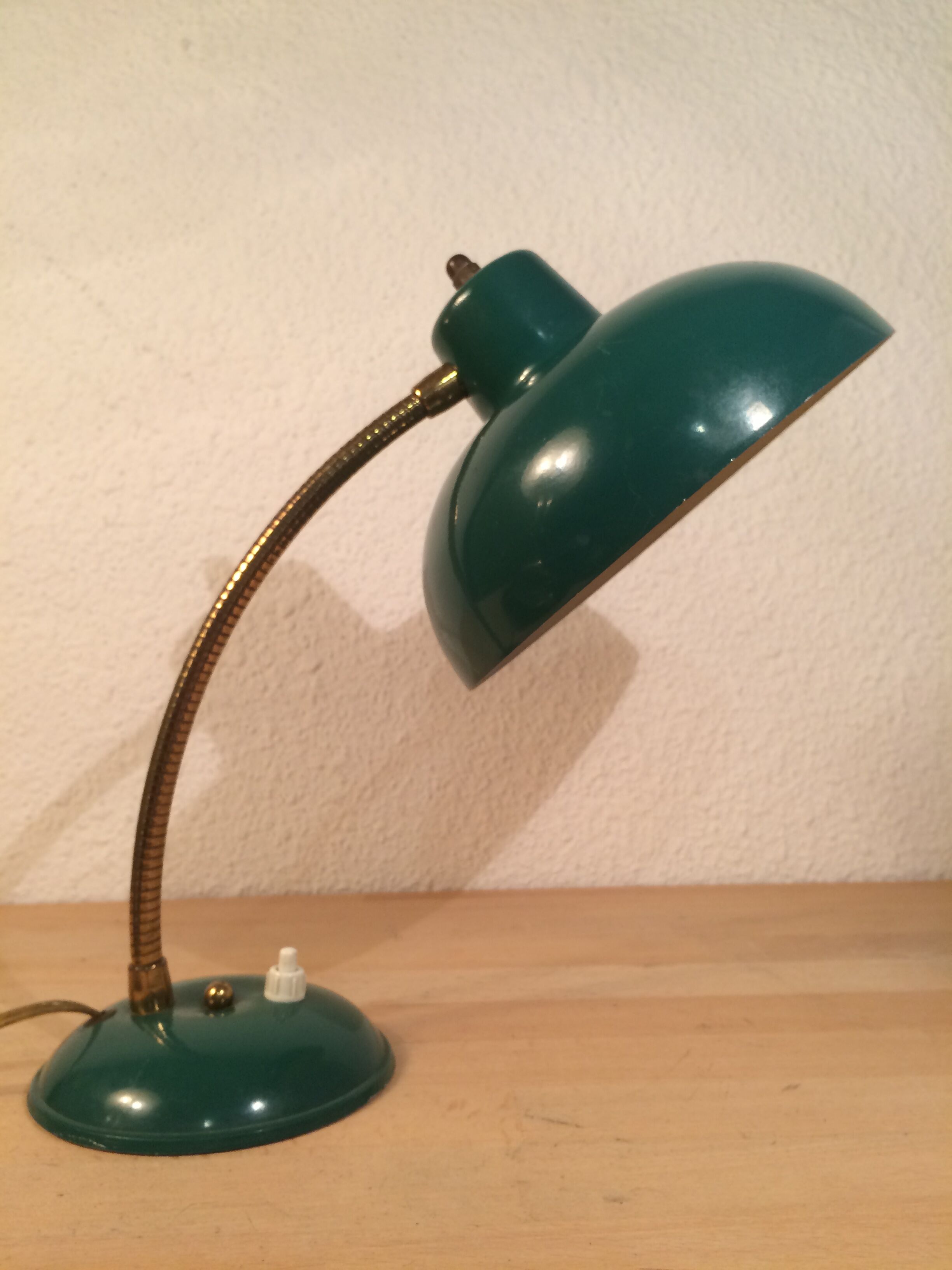 Green flexible desk lamp, 50s,vintage metal
