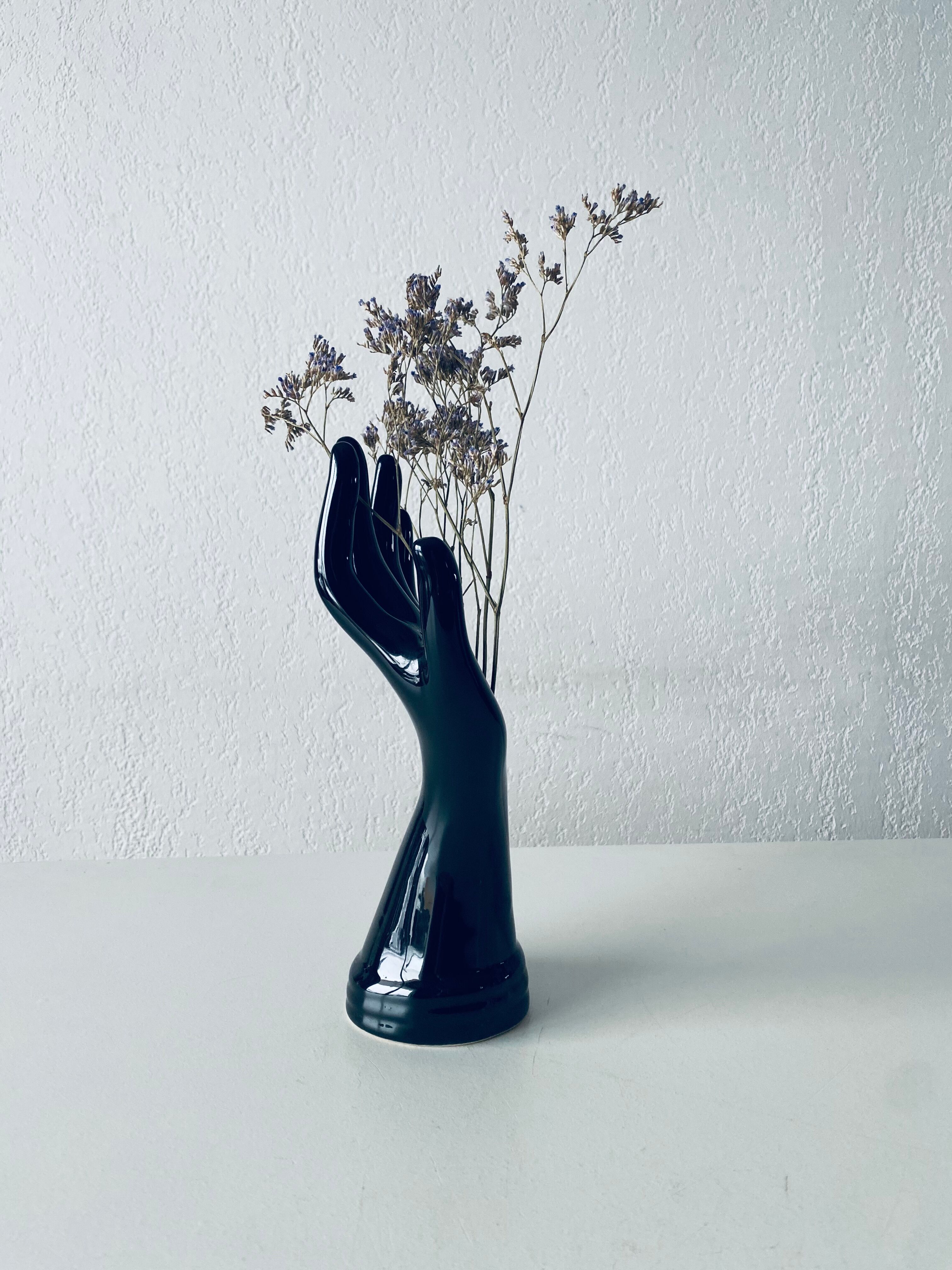 Ceramic vase and jewelry holder
