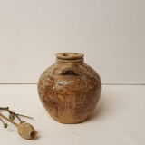 Pot with lid and double sandstone handle
