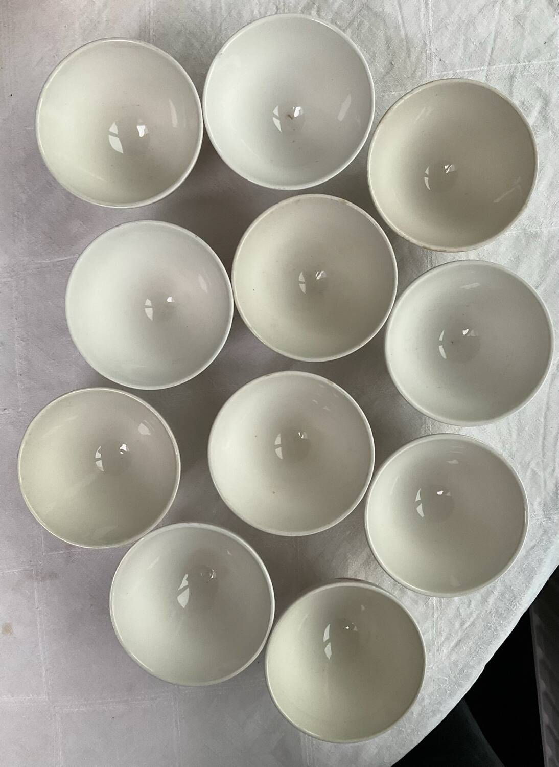 11 small Boch bowls (Belgium)