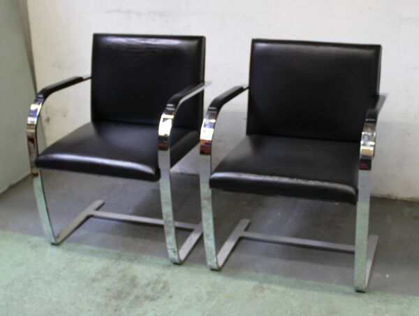 Suite de 4 fauteuils BRNO, Mies Van Der Rohe, Knoll