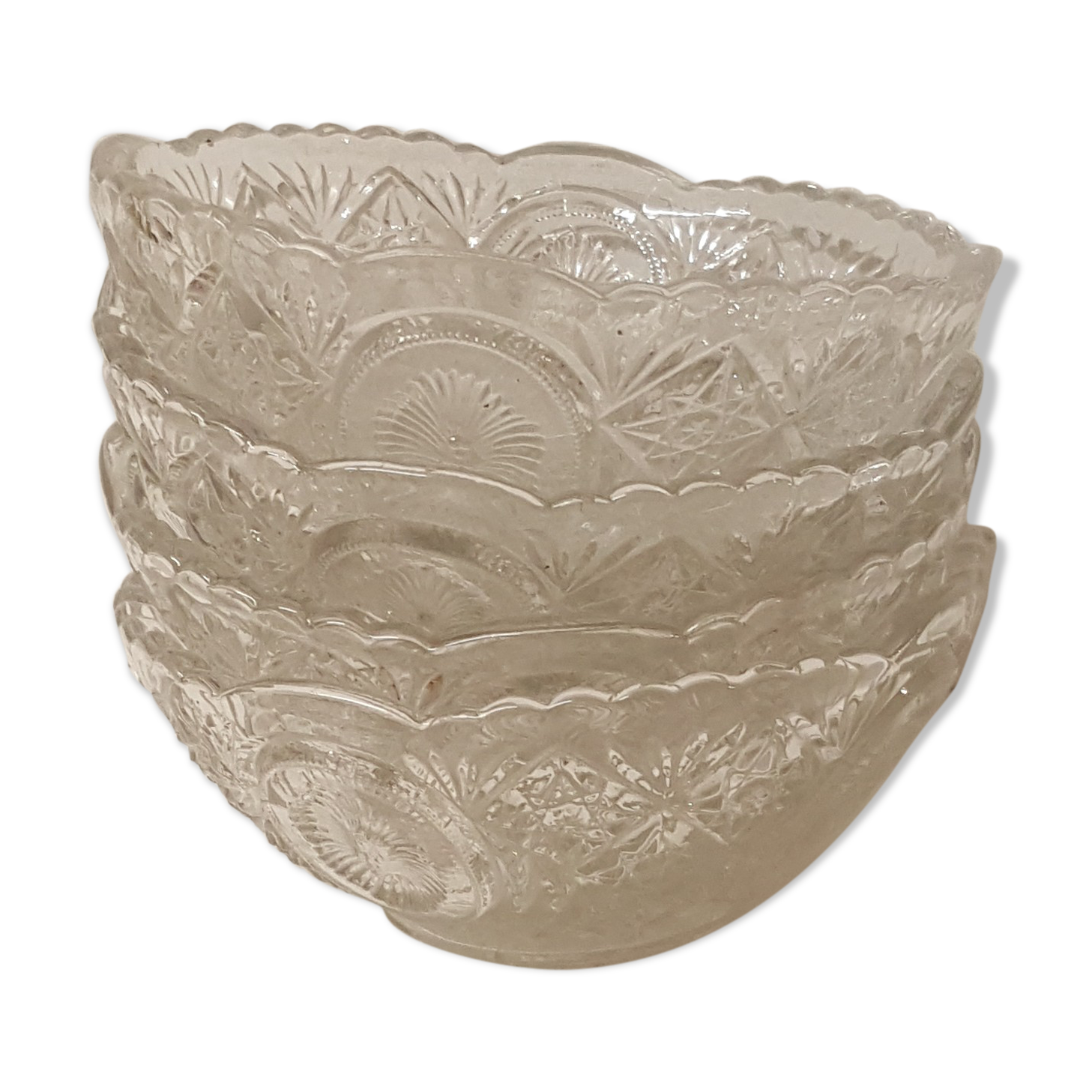 Set of 4 chiseled glass cups