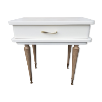 Bedside table