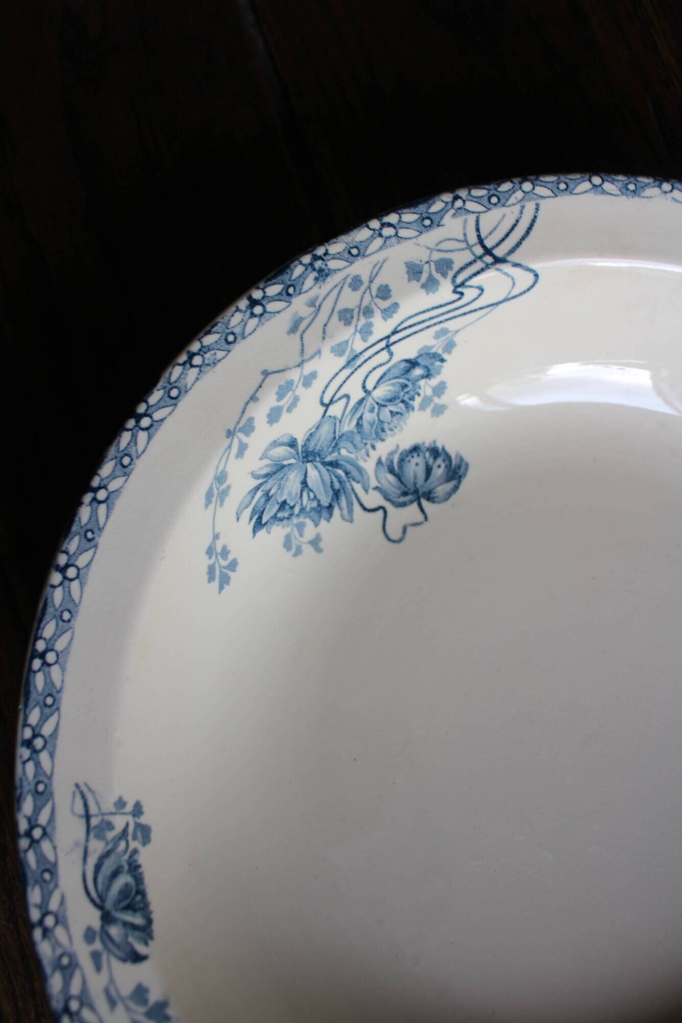 Plat rond creux Terre de fer Bleu Royat Sarreguemines