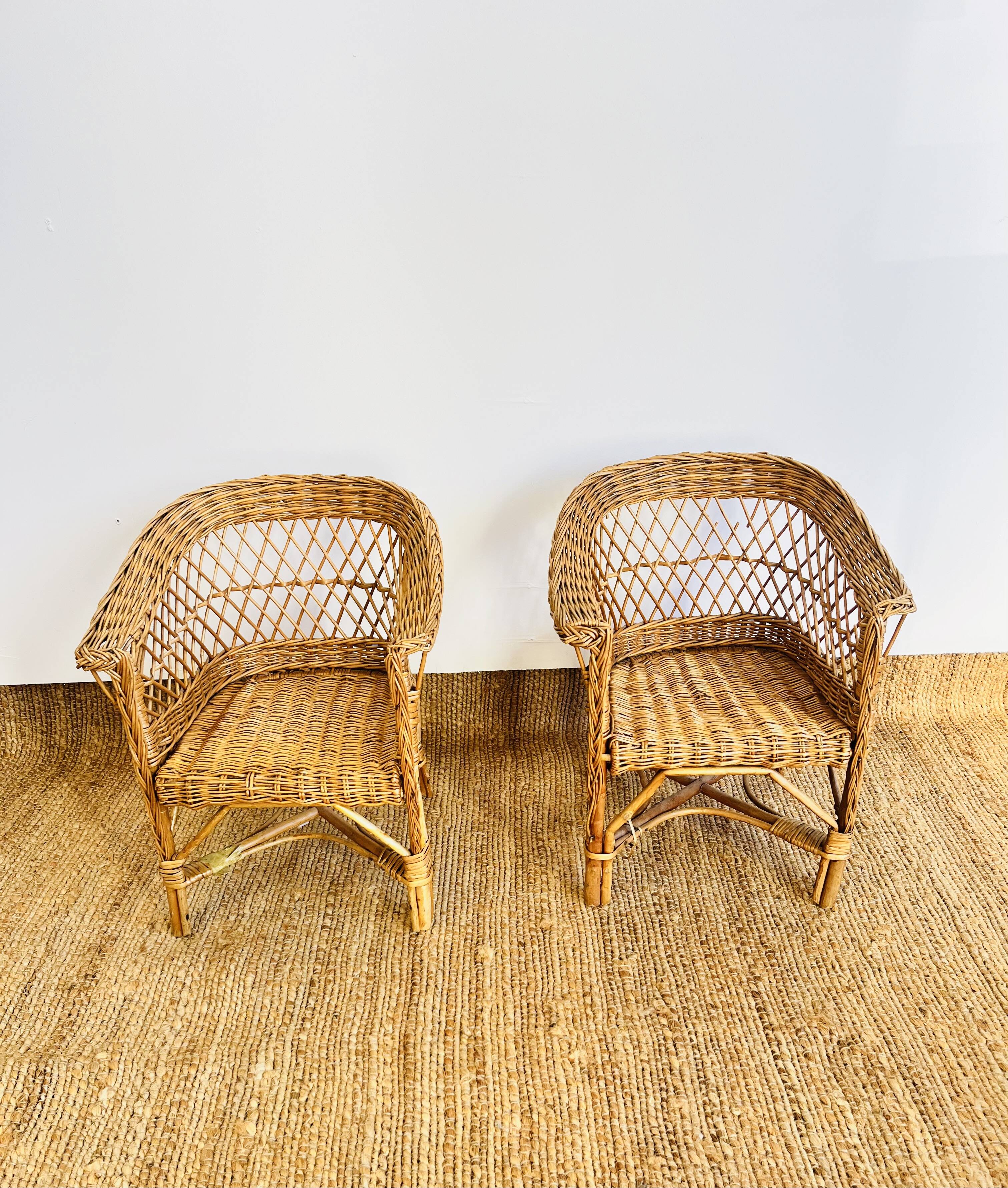 Fauteuil en osier pour enfant