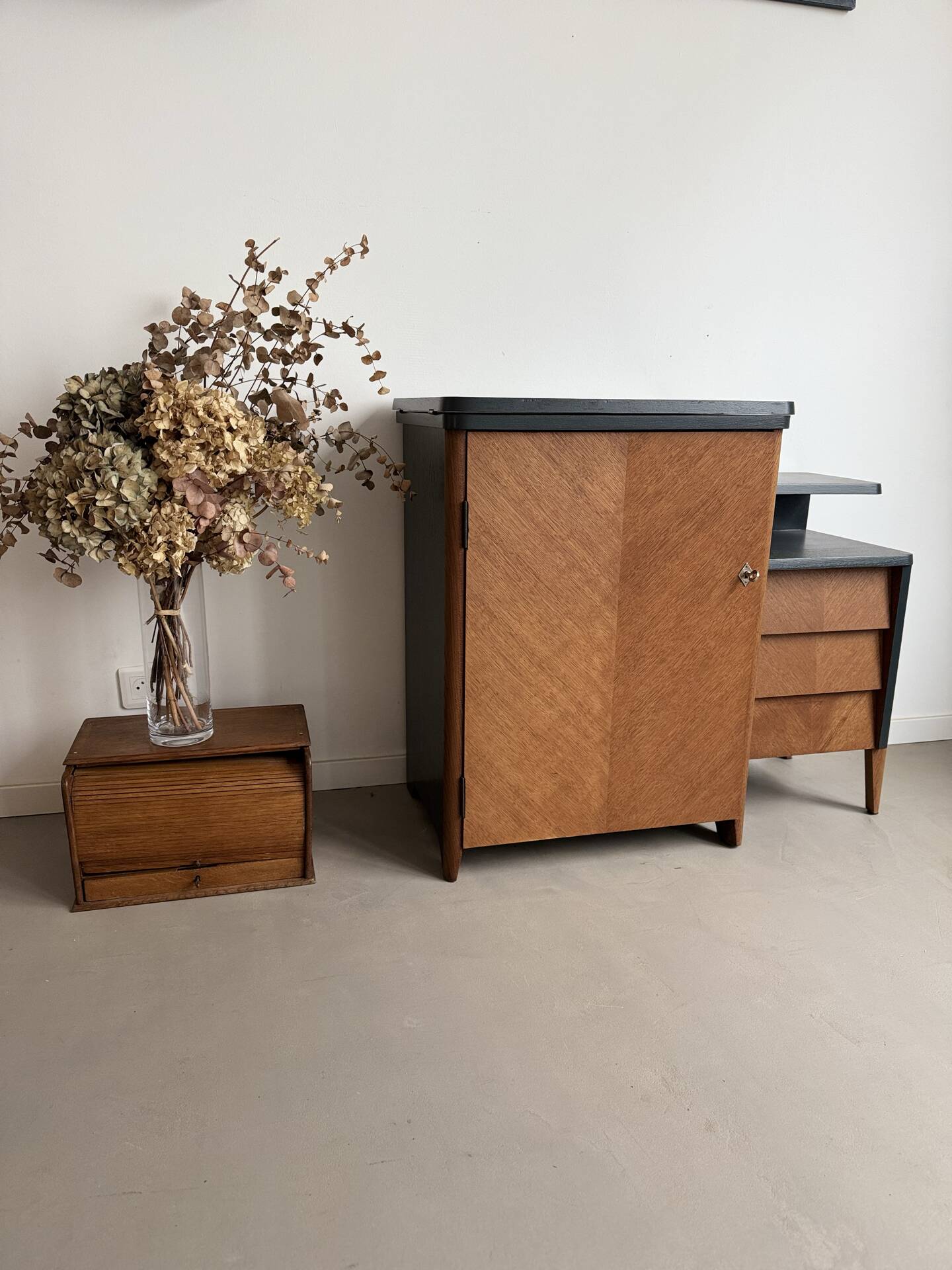 Bureau Singer 