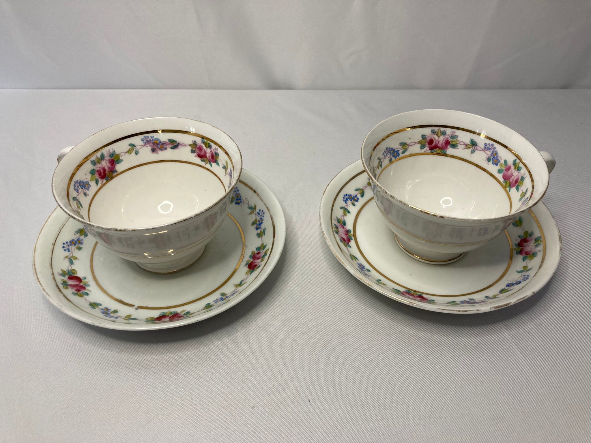 Anciennes tasses à thé porcelaine anglaise Regent China début XXème