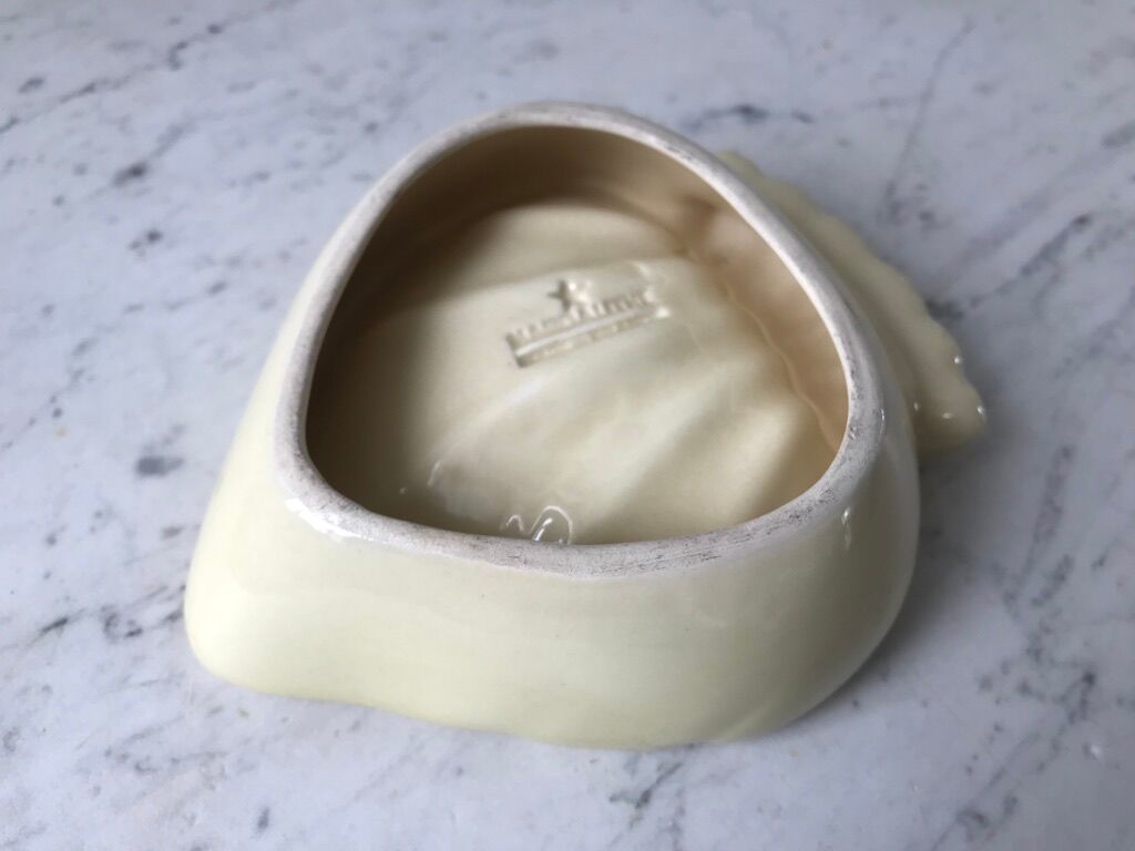 Vide-poche en céramique coeur, coquillage années 50 signé