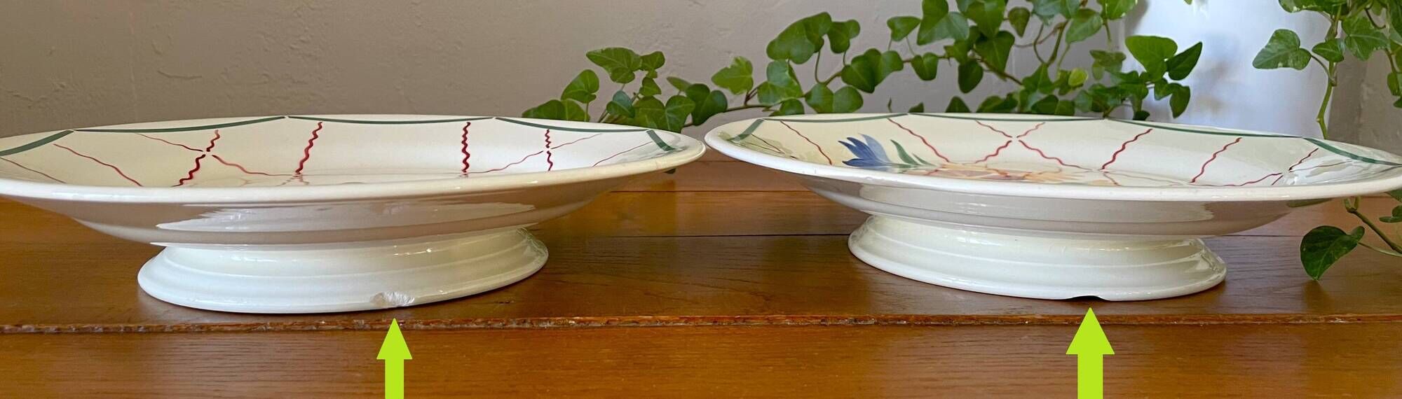 Pair of antique petits fours dishes in Choisy-le-Roi earthenware.