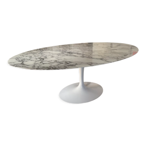 Table Tulip d'eero saarinen