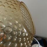 Globe suspension with large bubbles