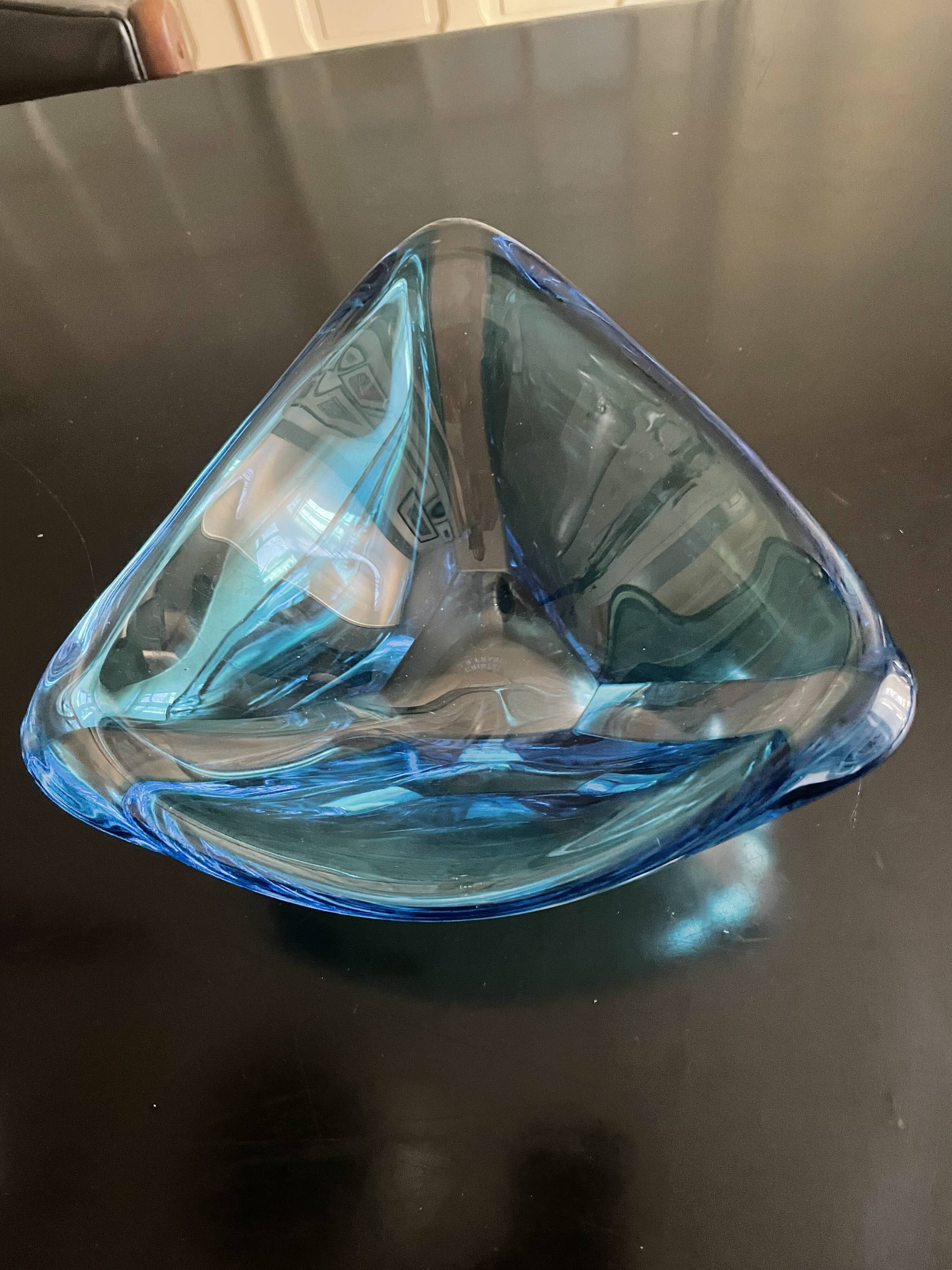 Empty blue crystal pocket