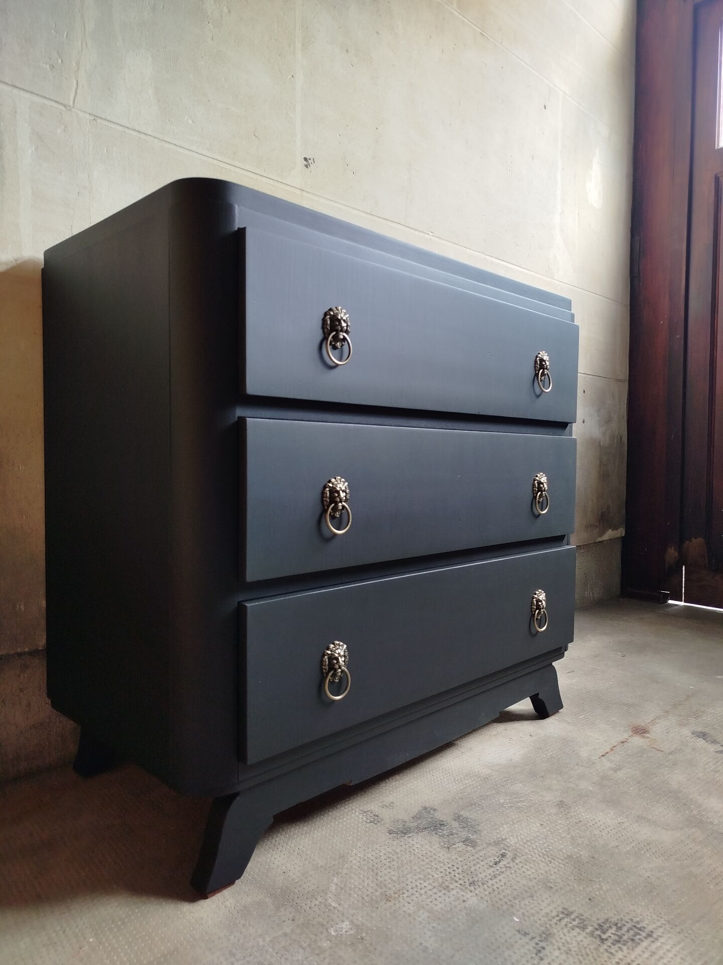 Commode vintage noire