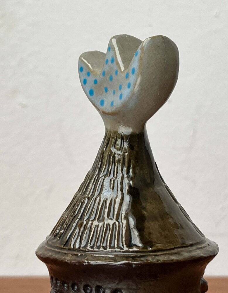 Modern Swedish studio pottery from the mid-century, Bagdad House 2 series by Bertil Vallien for Gustavsberg 1960s.