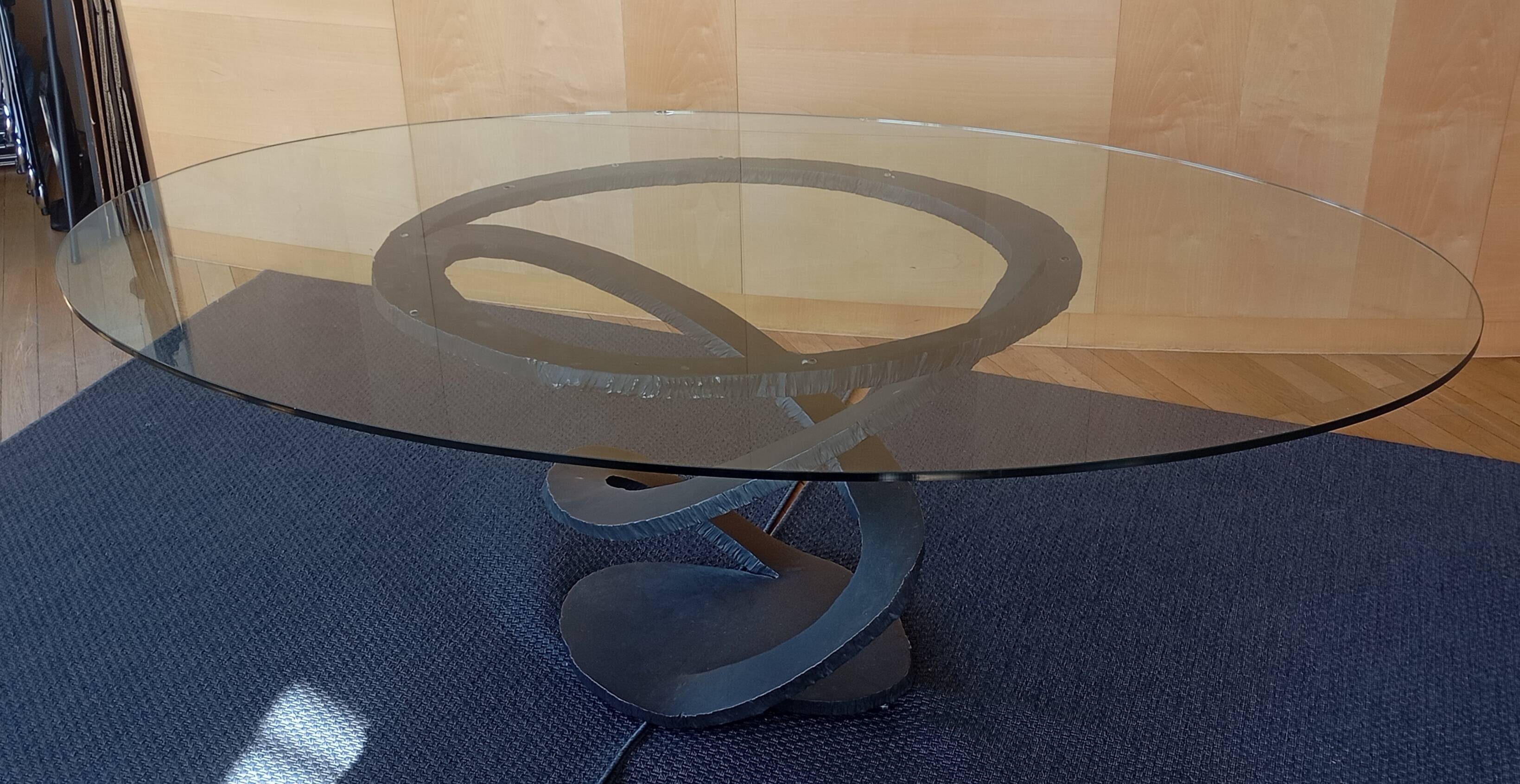 Table fleur de fer de Maurice Barilone