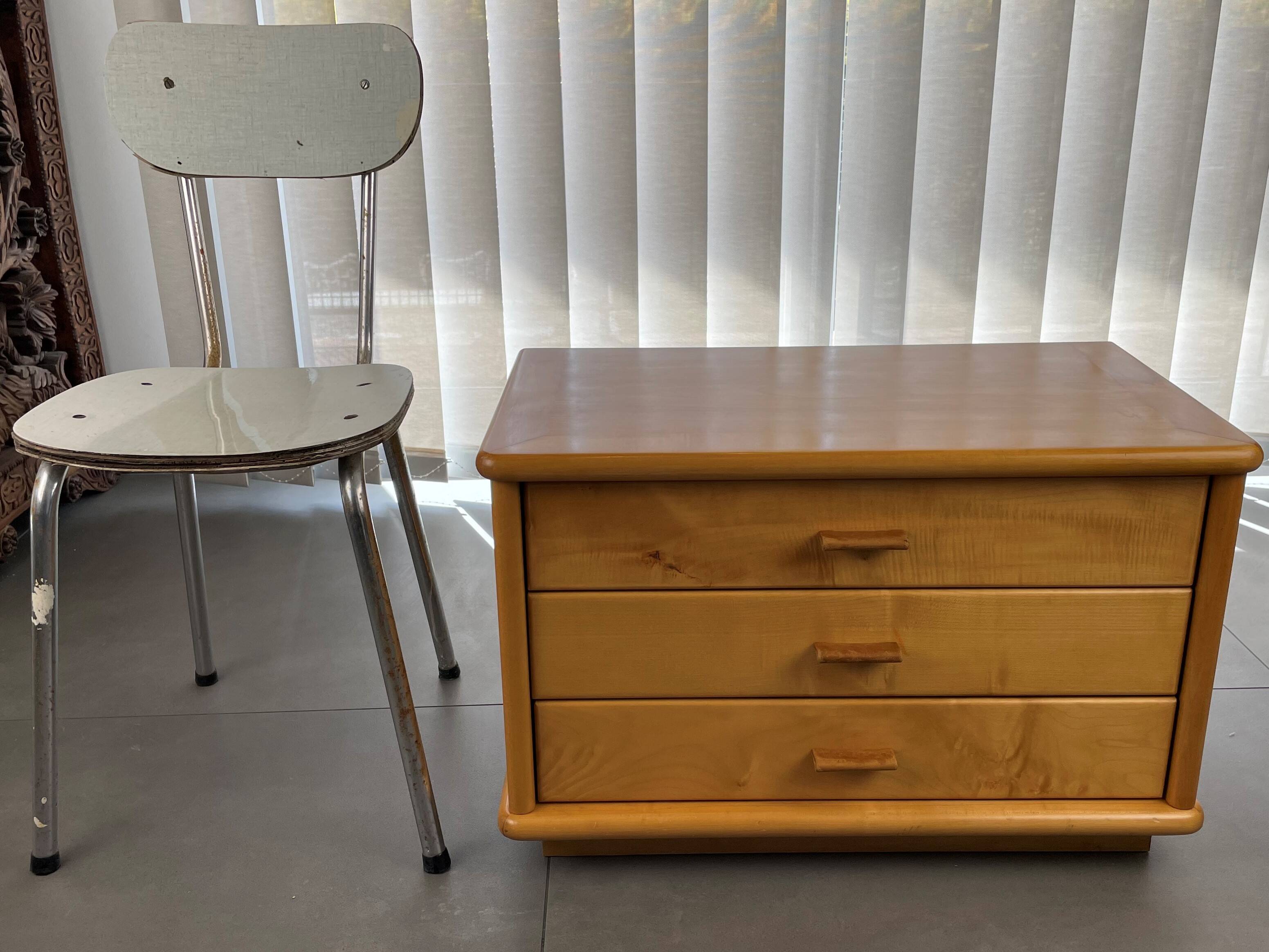 Petite commode vintage 1980 maison regain meuble design