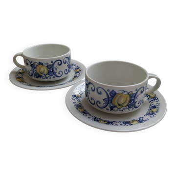 Pair of Cadiz cups