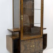 Art Dèco Italian Walnut Vitrines or Bar Display Cabinet, 1925