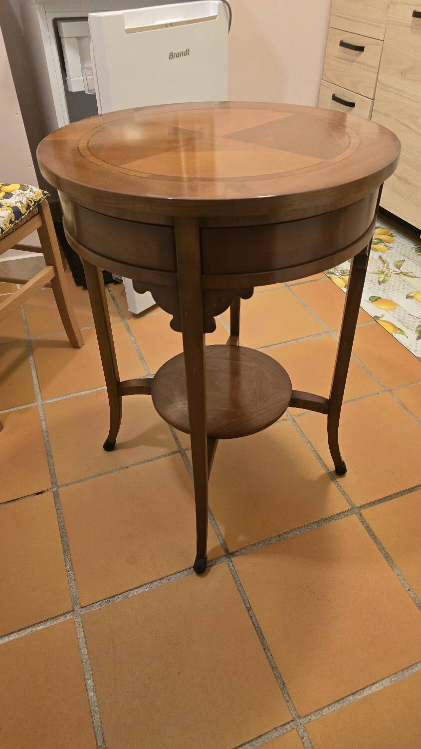 Pedestal Swivel Table with marquetry top