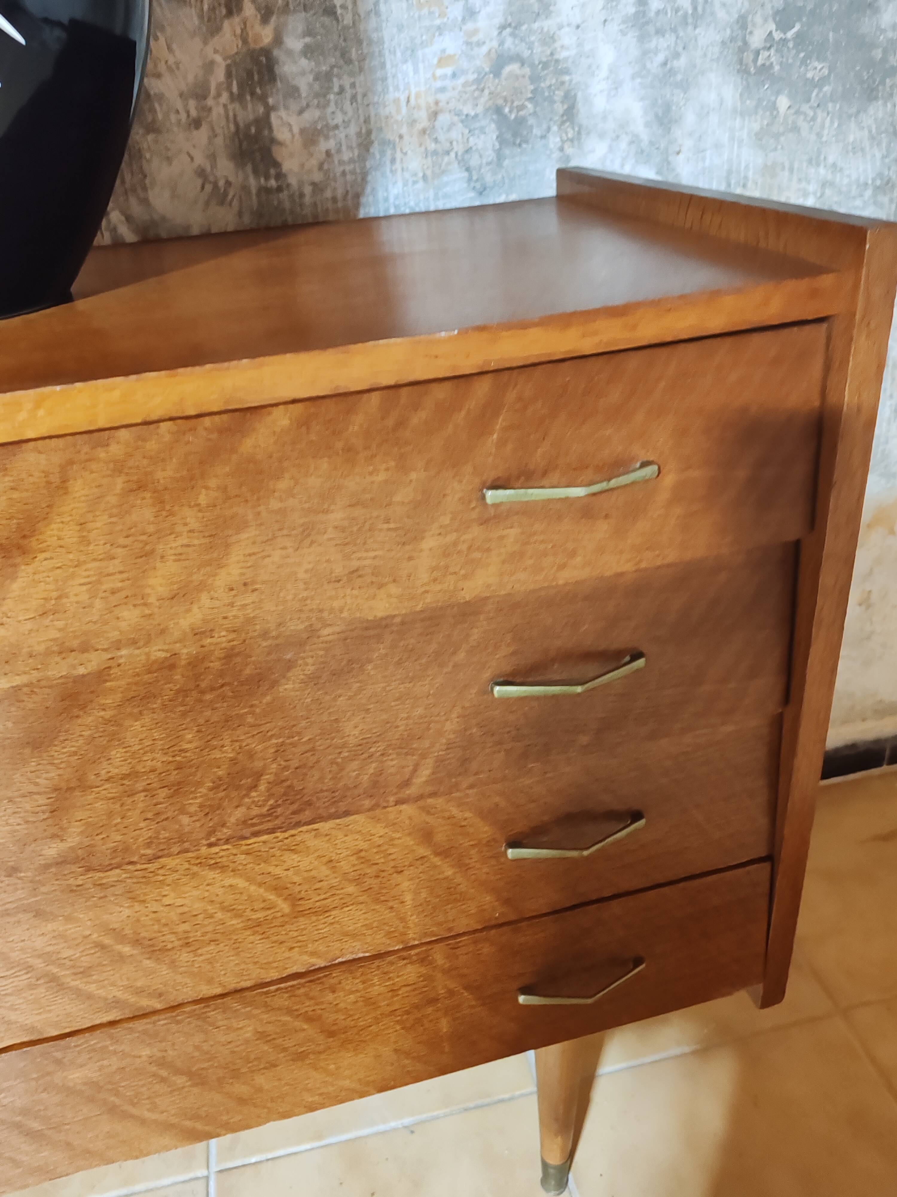 Vintage chest of drawers