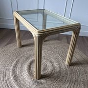 Table basse rotin doré