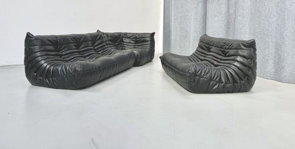 Ensemble de salon Togo français en cuir noir par Michel Ducaroy pour Ligne Roset, ensemble de 3 pièces