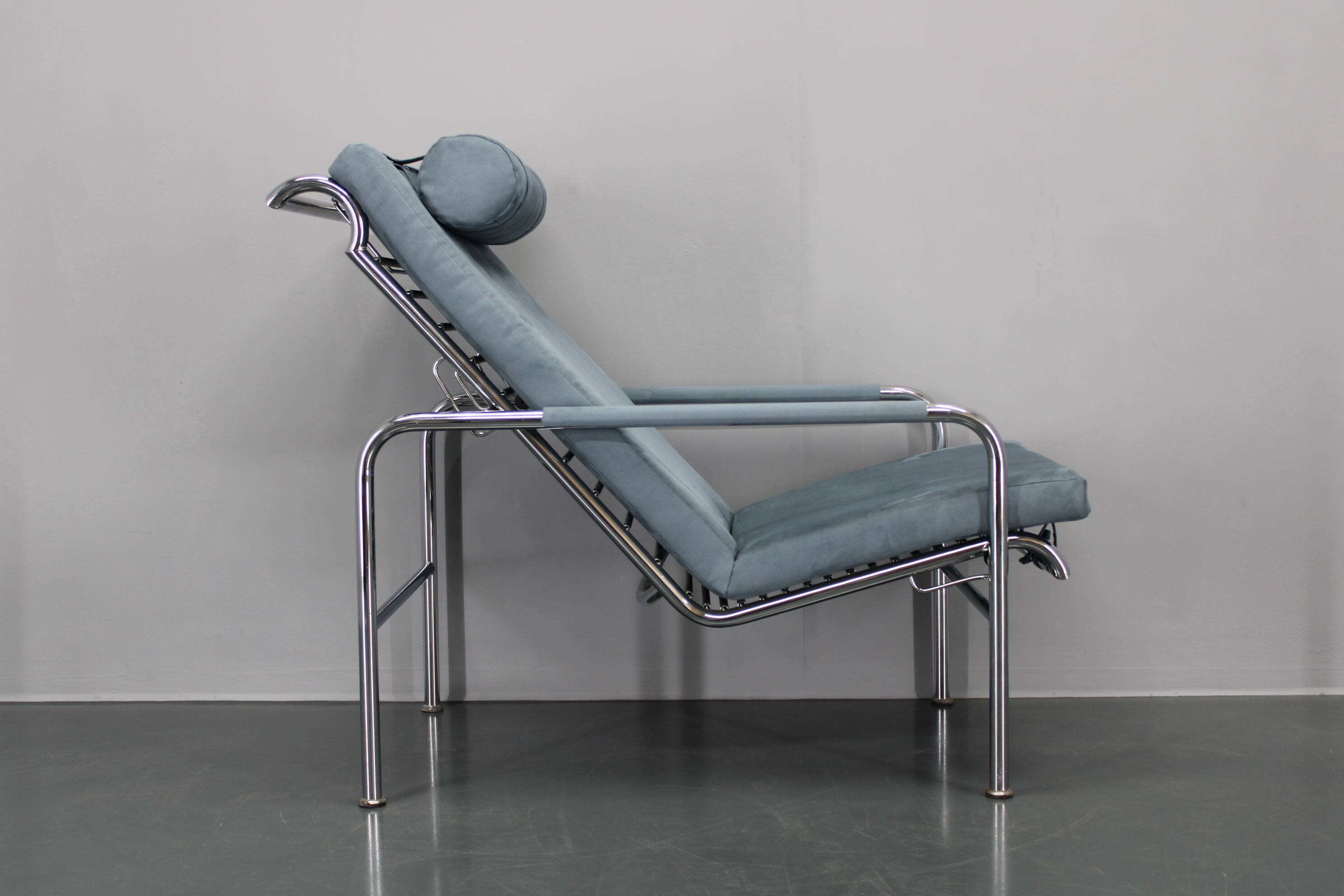 1980s Zanotta "Genni" Adjustable Lounge Chair, Italy