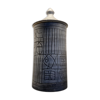 Ceramic pot