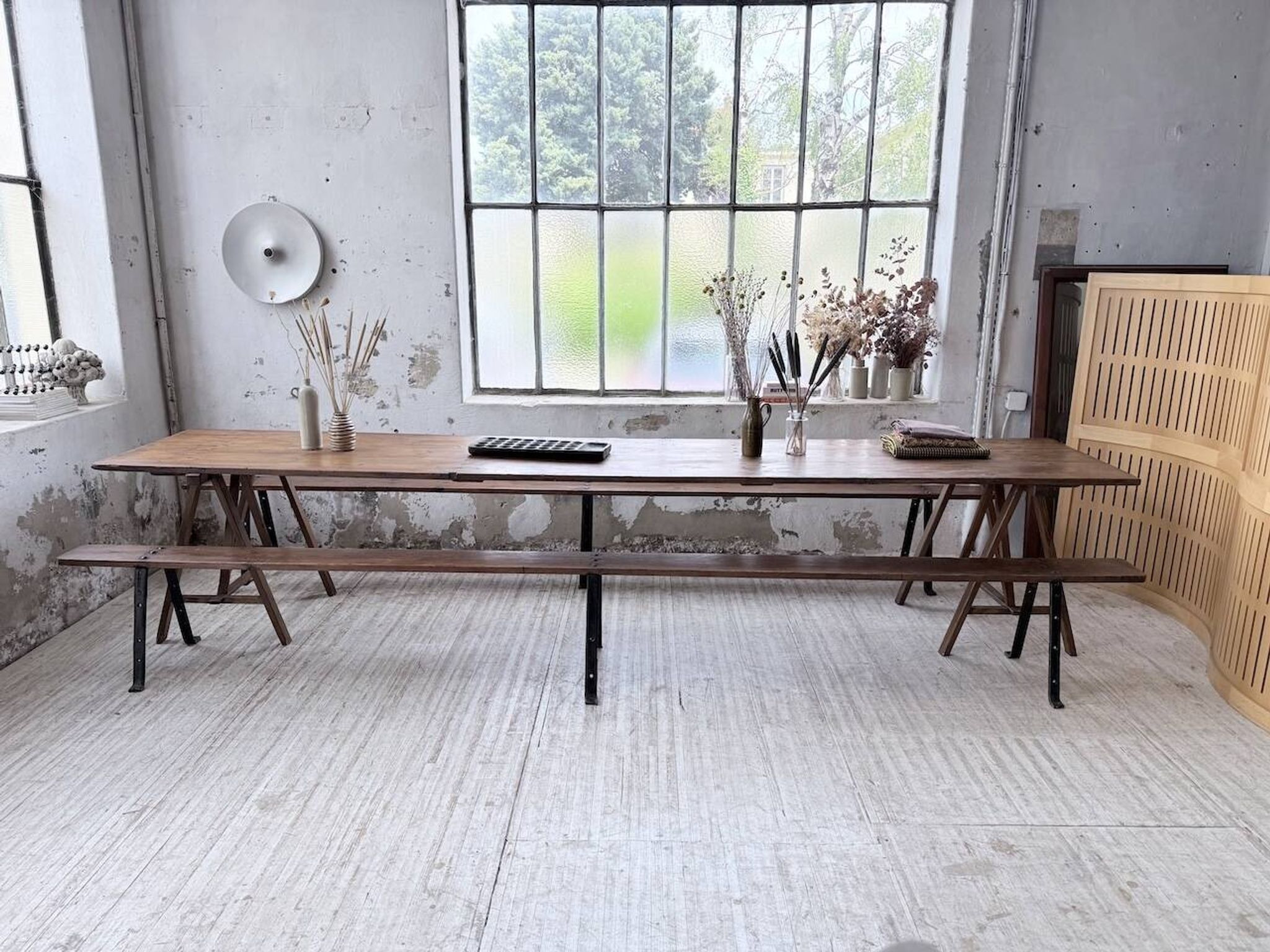XXL trestle farm table 4m and its benches