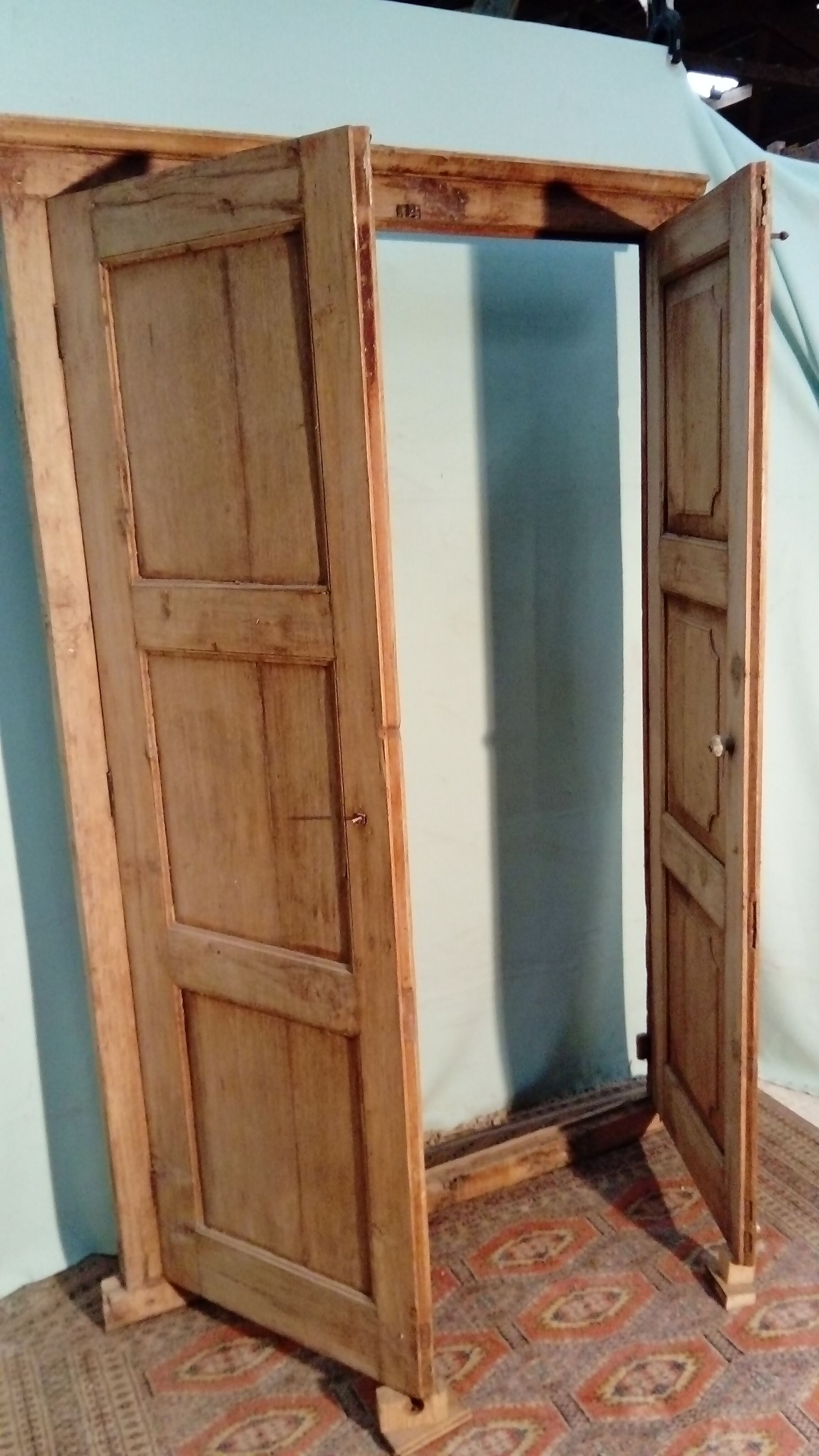Porte ancienne en teck