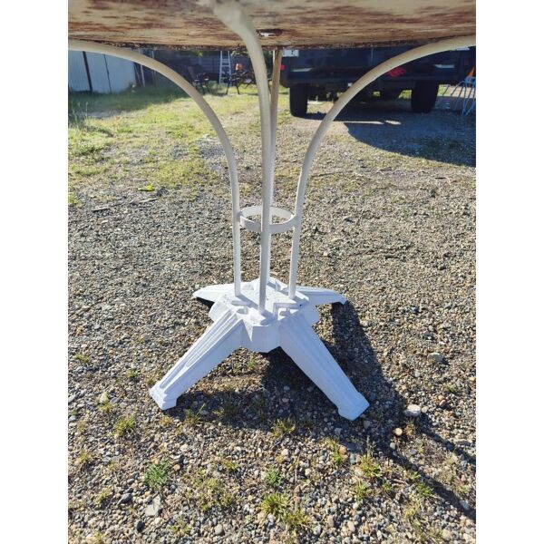 Table de jardin en fonte plateau fer