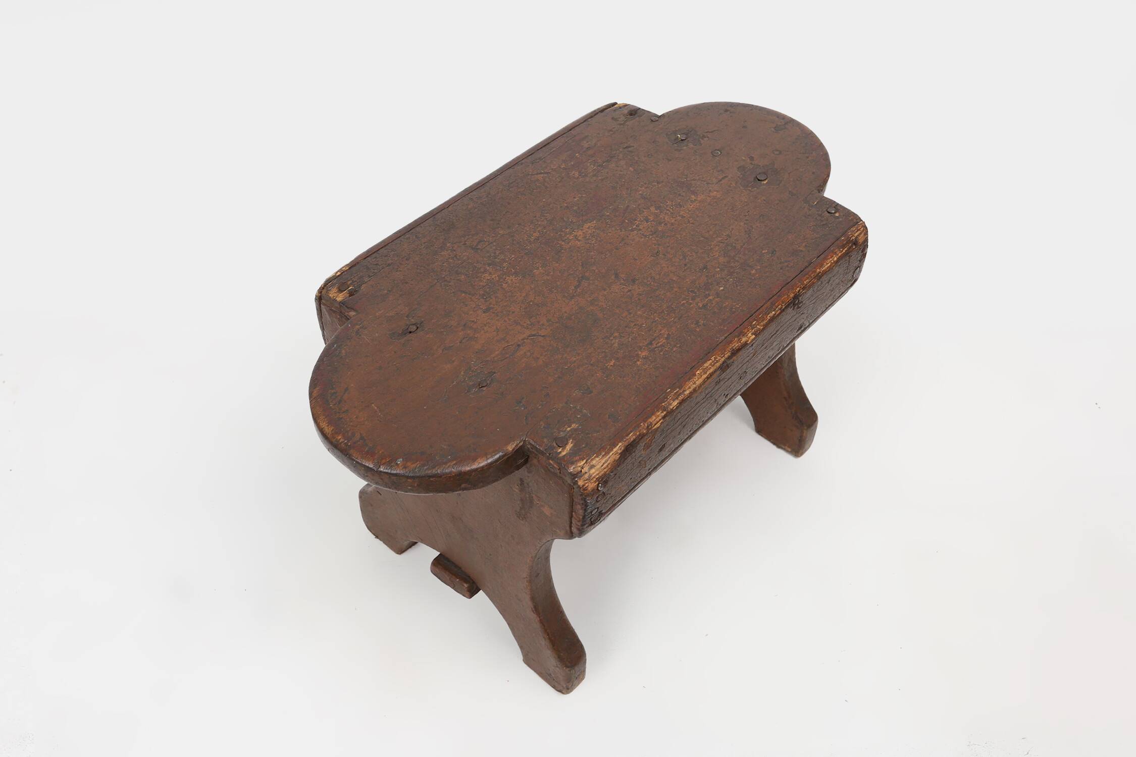 Tabouret bas rustique français en bois peint, vers 1900