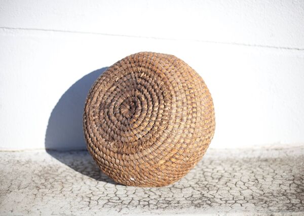 Panier ancien, bourgne paille et ronce, panier tressé, décoration intérieur