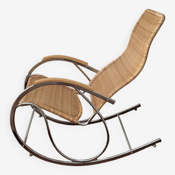 Rocking-chair style bauhaus, métal chromé, rotin et bois de hêtre, 1960-70