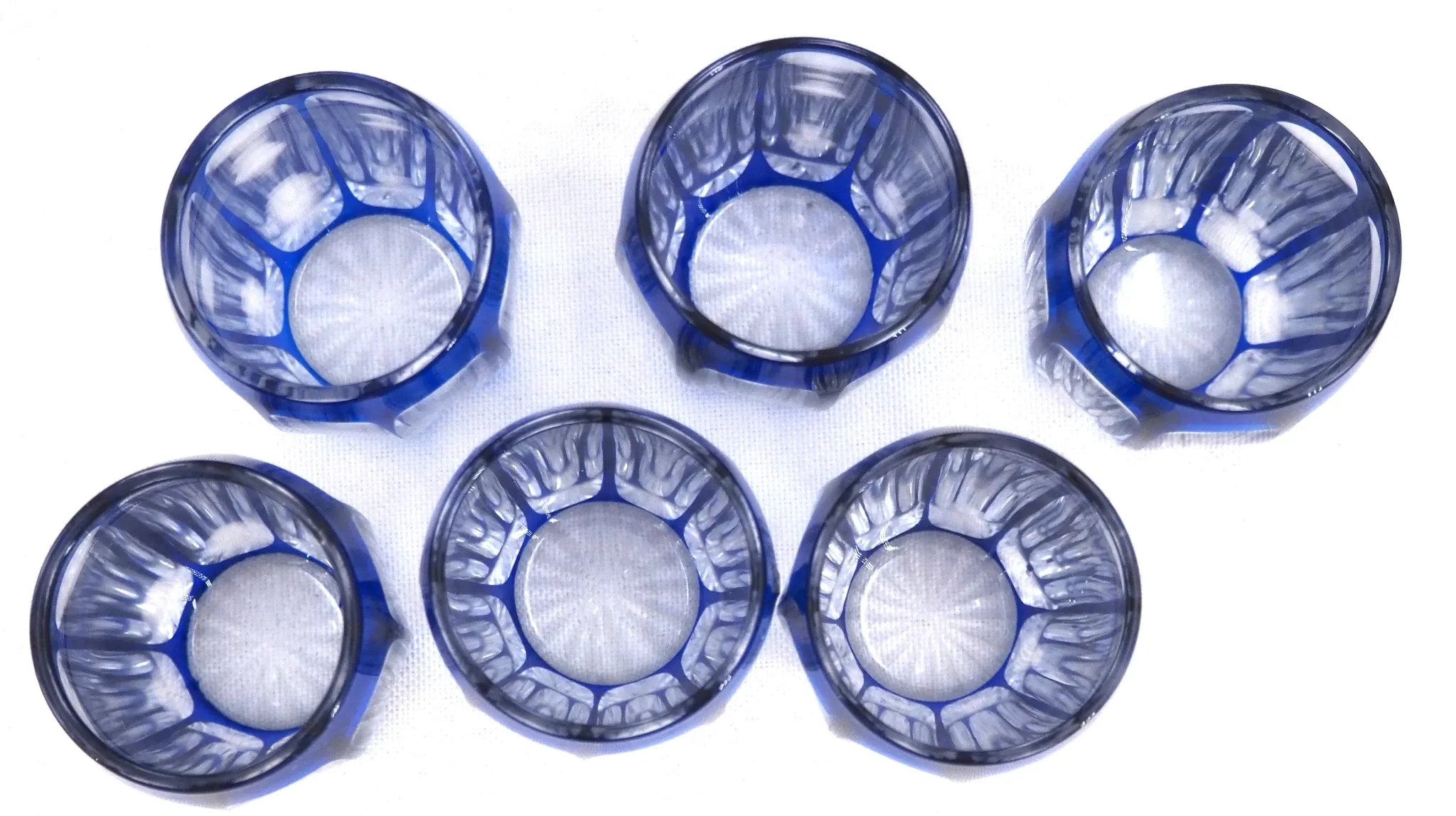 Saint Louis, 6 liqueur glasses, double blue crystal, excellent condition, Art Deco.