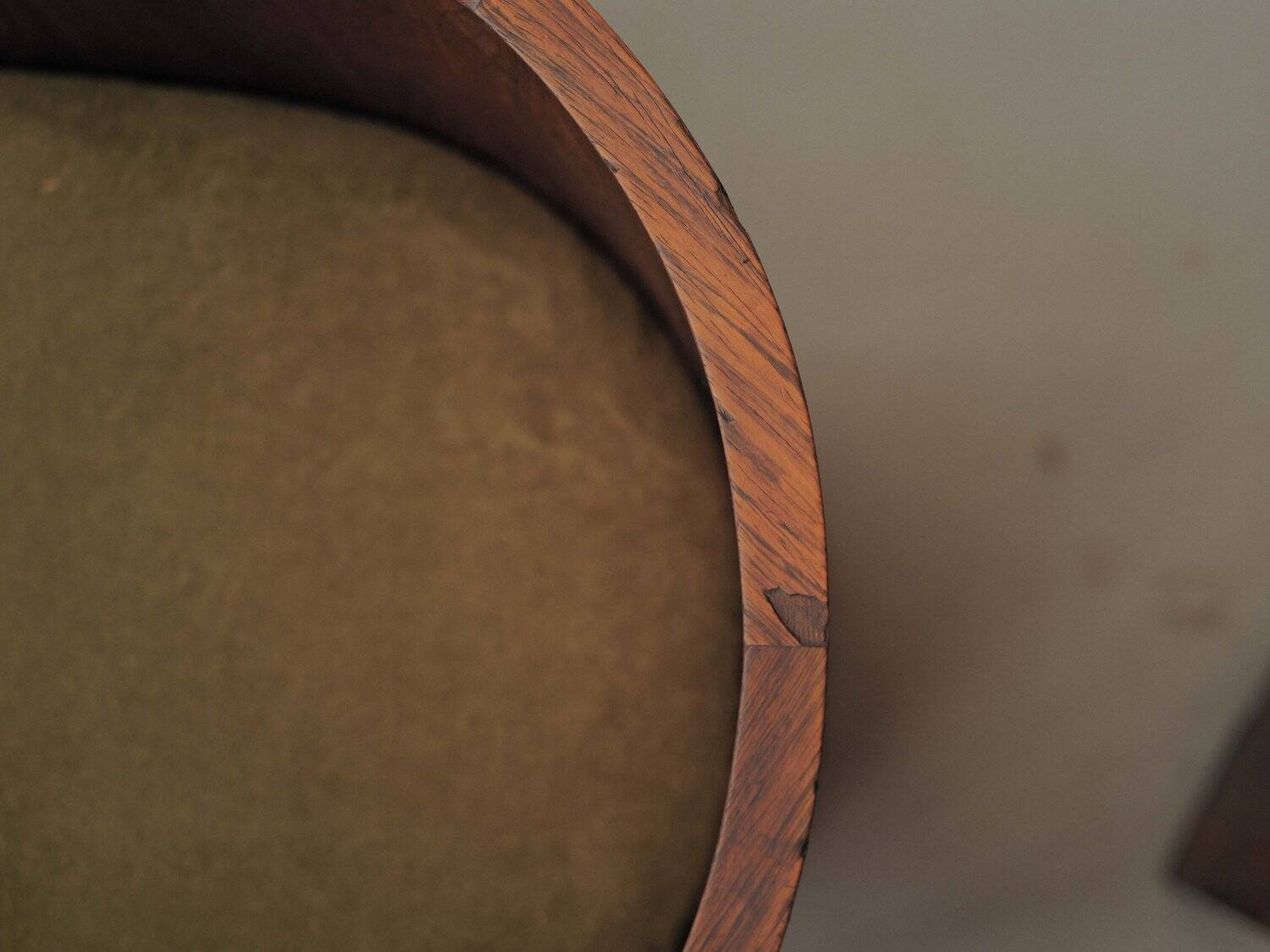 Set of 4 Art Deco armchairs in rosewood veneer, circa 1930.