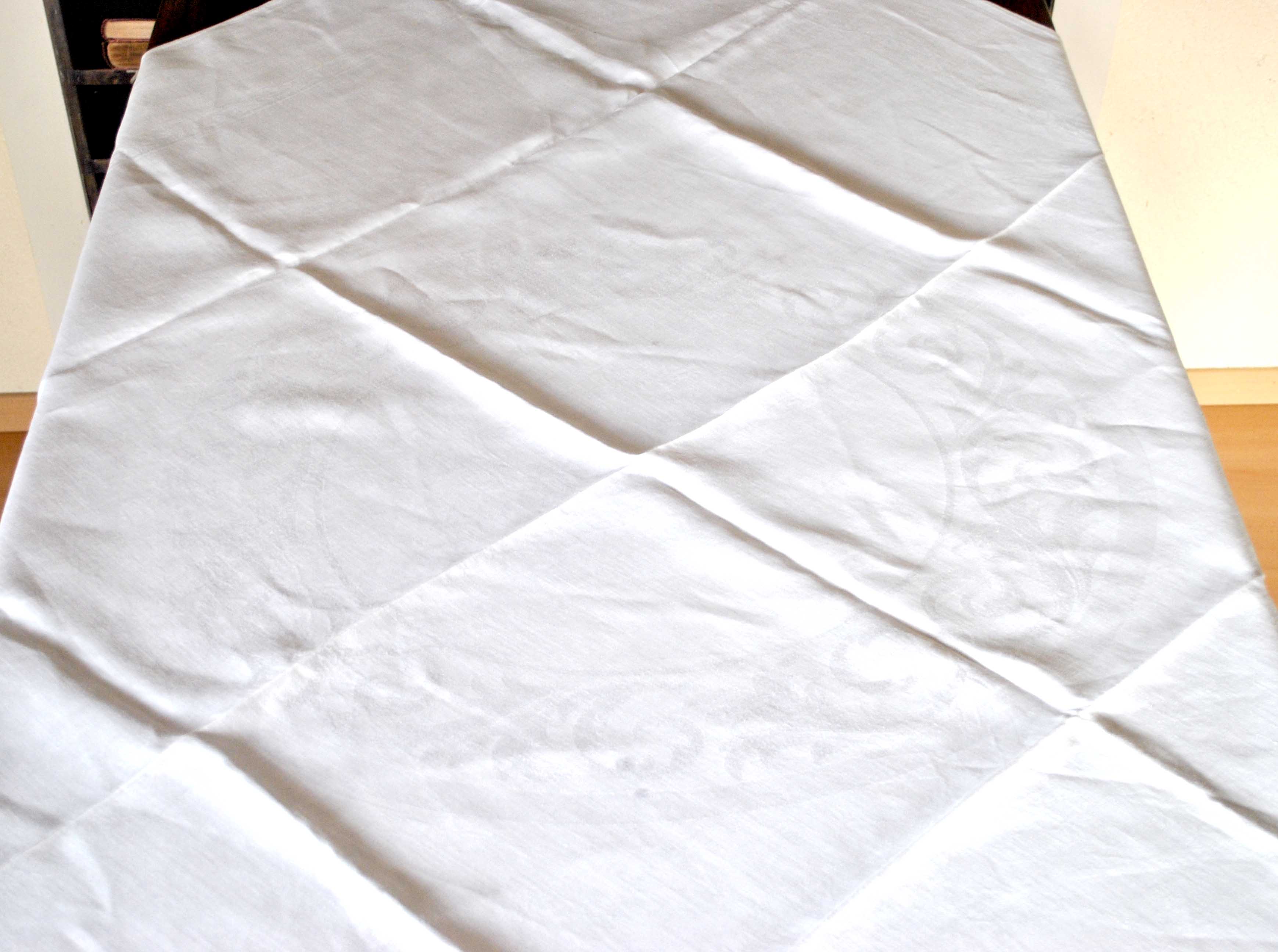 Vintage damask cotton tablecloth for round table monogram MR *D4*