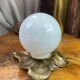 Lampe, forme de feuille, en bronze