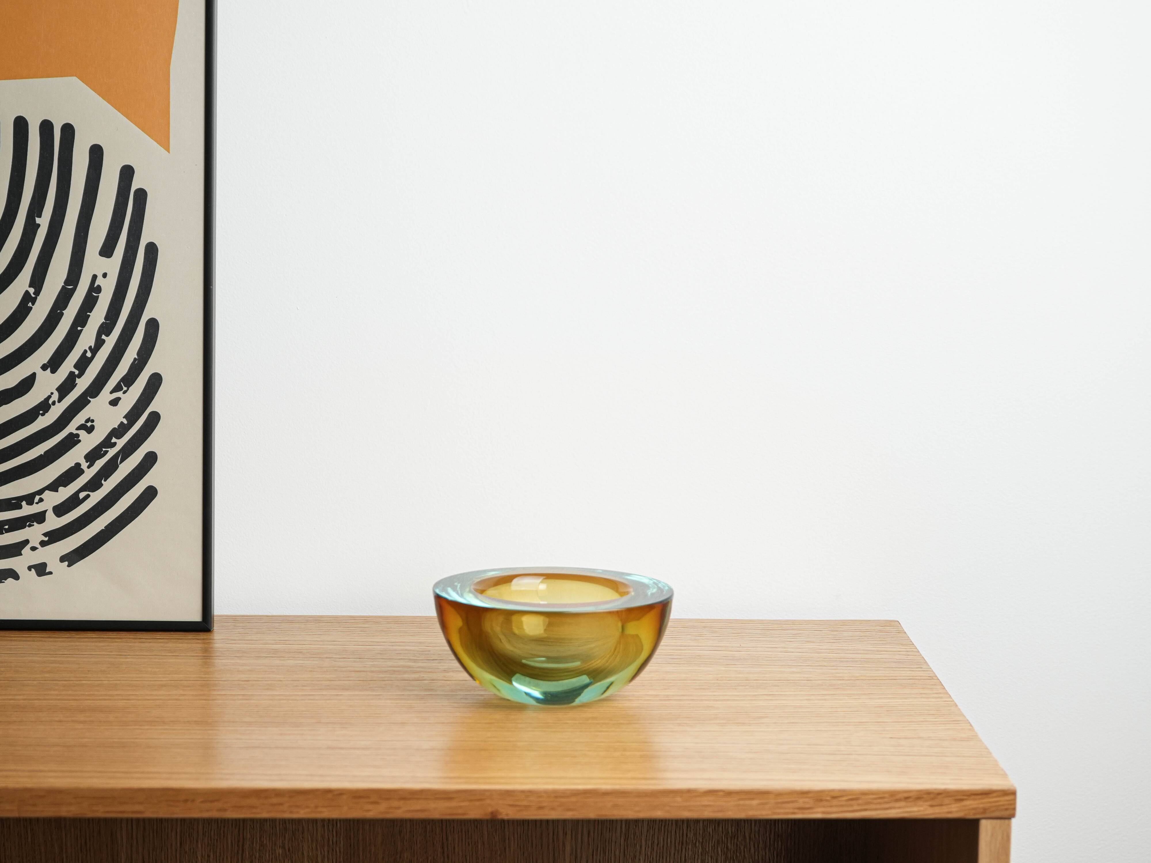 Glass bowl, Murano glass, 1970s, made in Italy