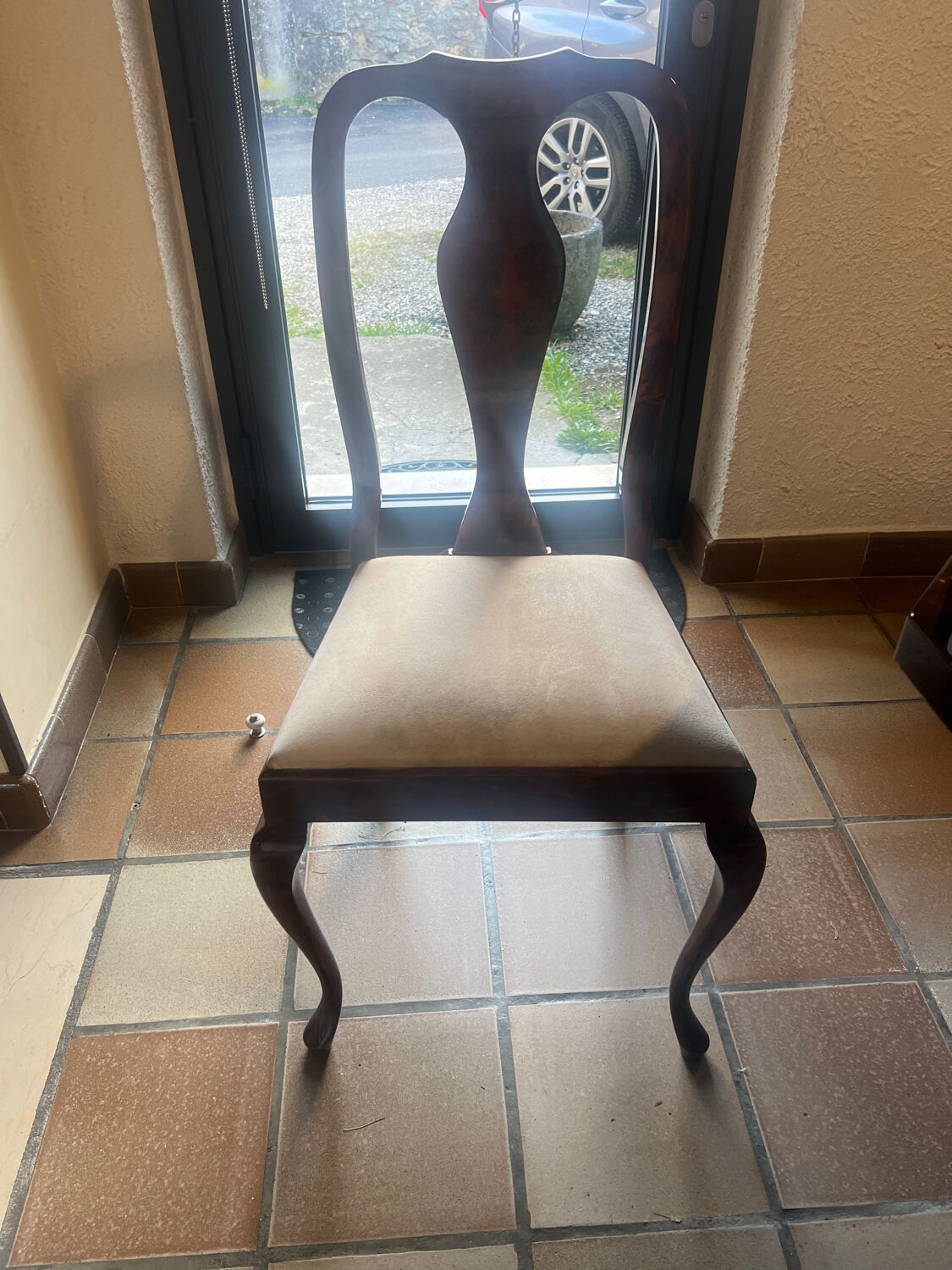 Table signed by Eric Maville and its 4 chairs.