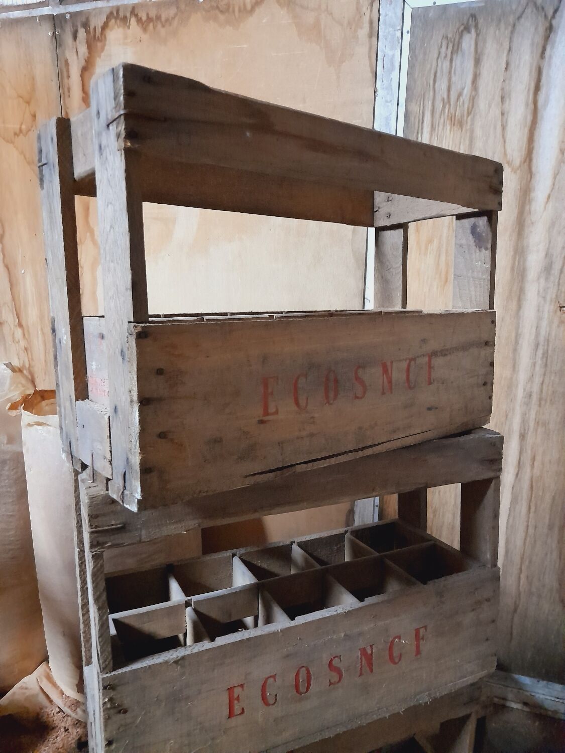Wooden bottle rack