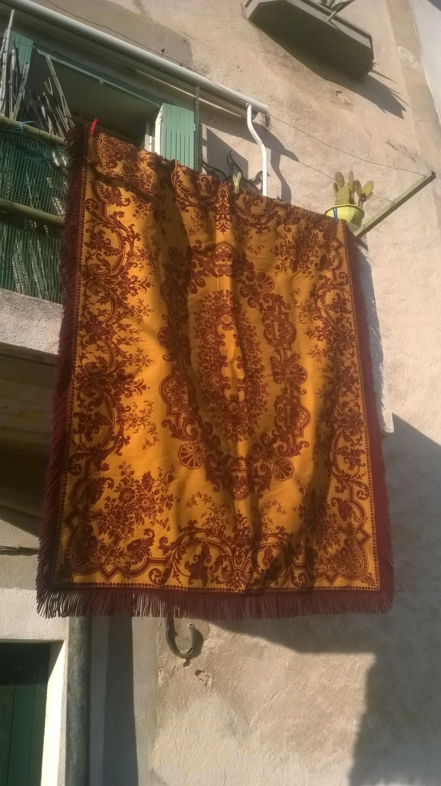 Vintage tablecloth 135 x 180 cm