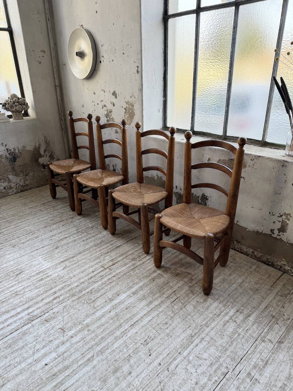 Set of 4 oak and straw chairs Dudouyt 1940