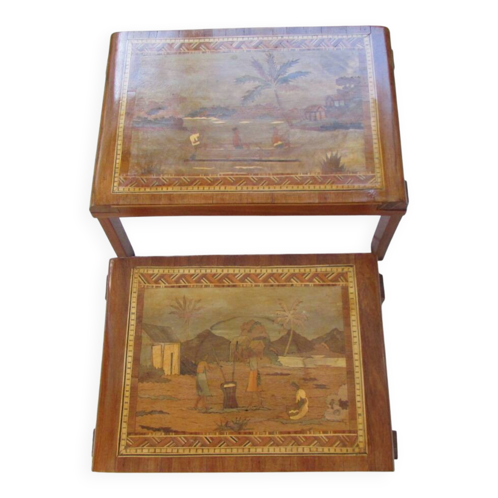 Paire de tables gigognes marquetées, Art déco