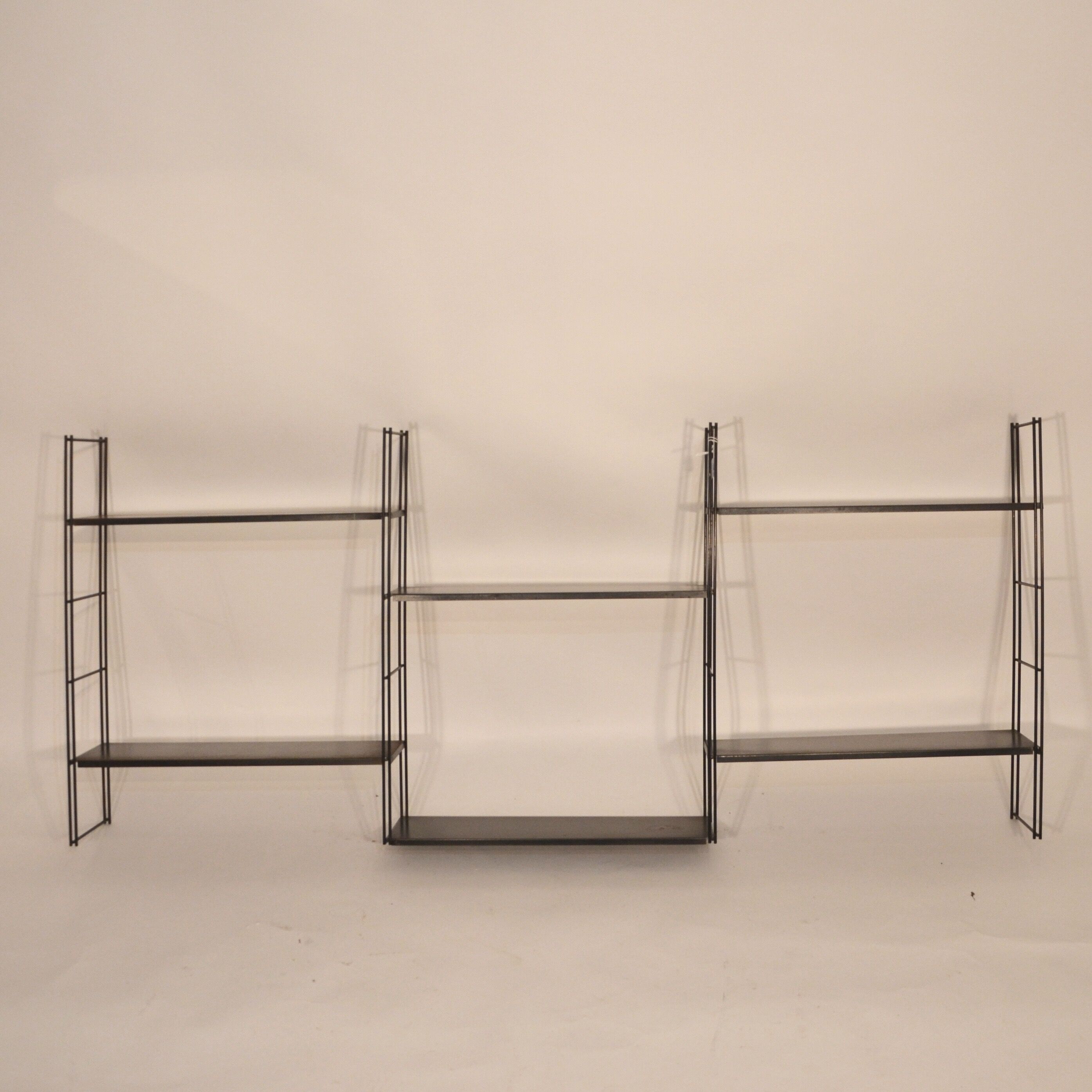 Modular system of shelves wall 60s black