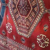 Wall rug with oriental patterns.