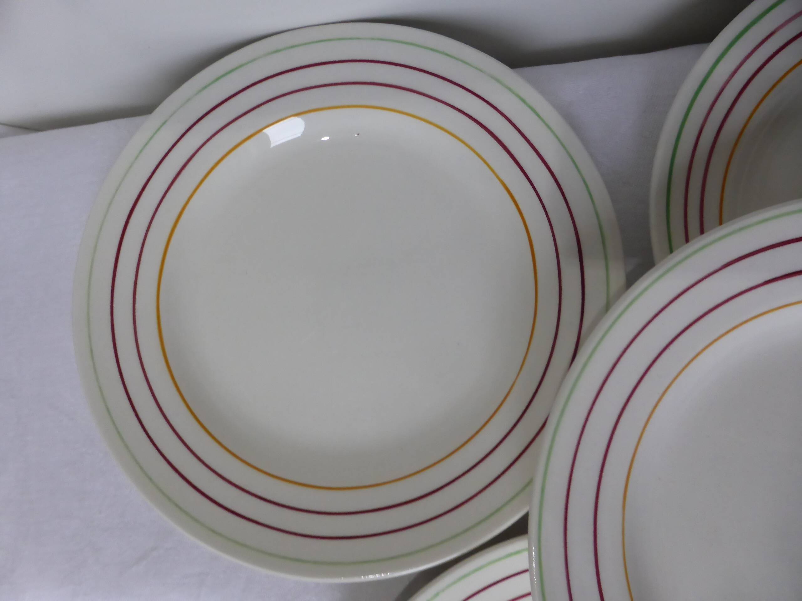 5 flat plates from Gien Jeannino