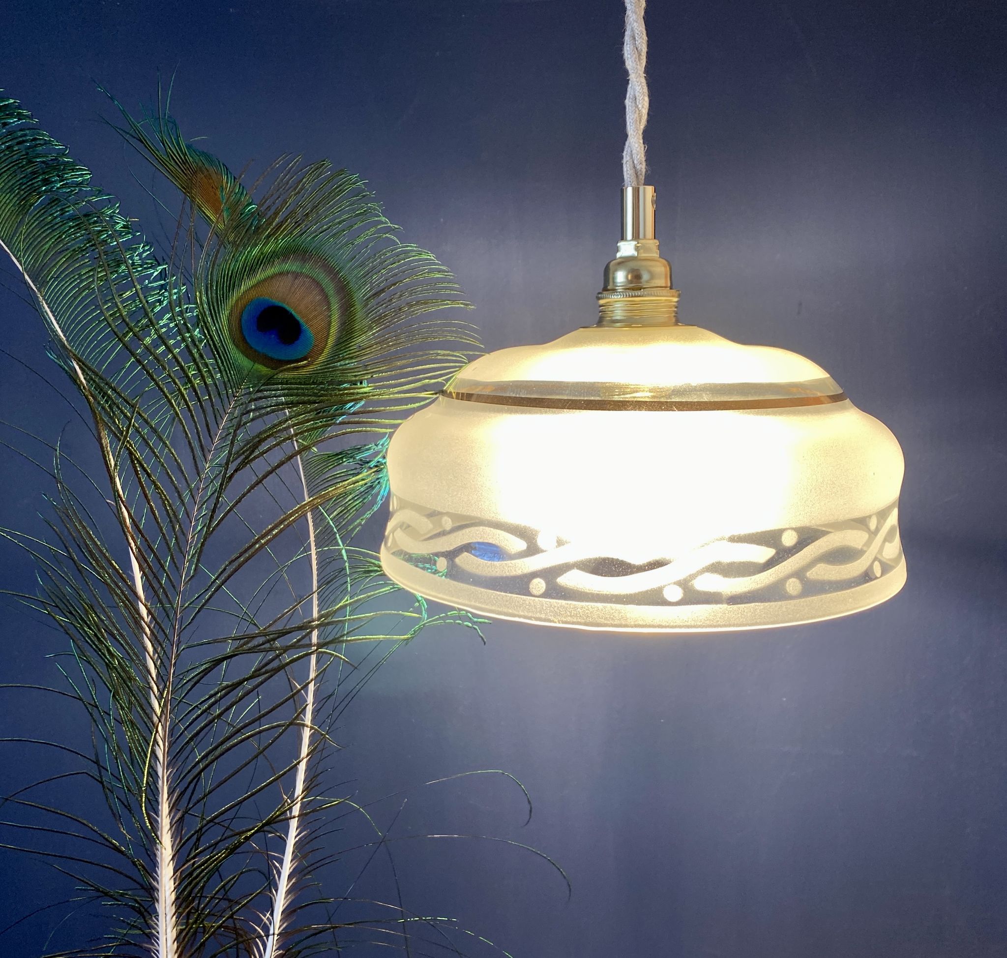 Suspension abat-jour vintage en verre dépoli