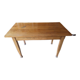 Farmhouse table